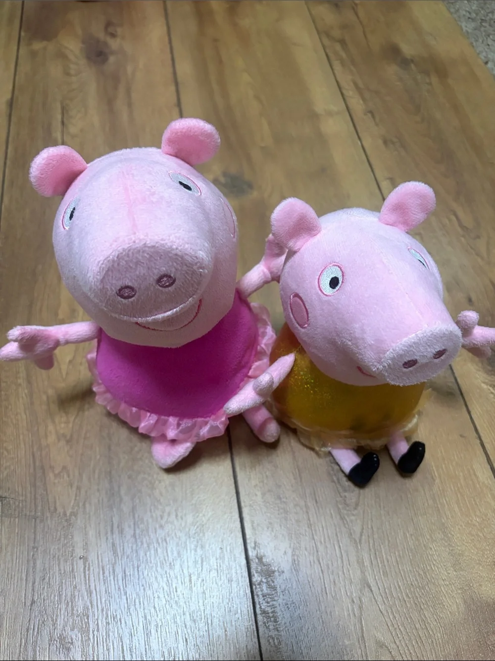 Peppa Pig Plush Duo in Hot Pink and Shimmery Gold